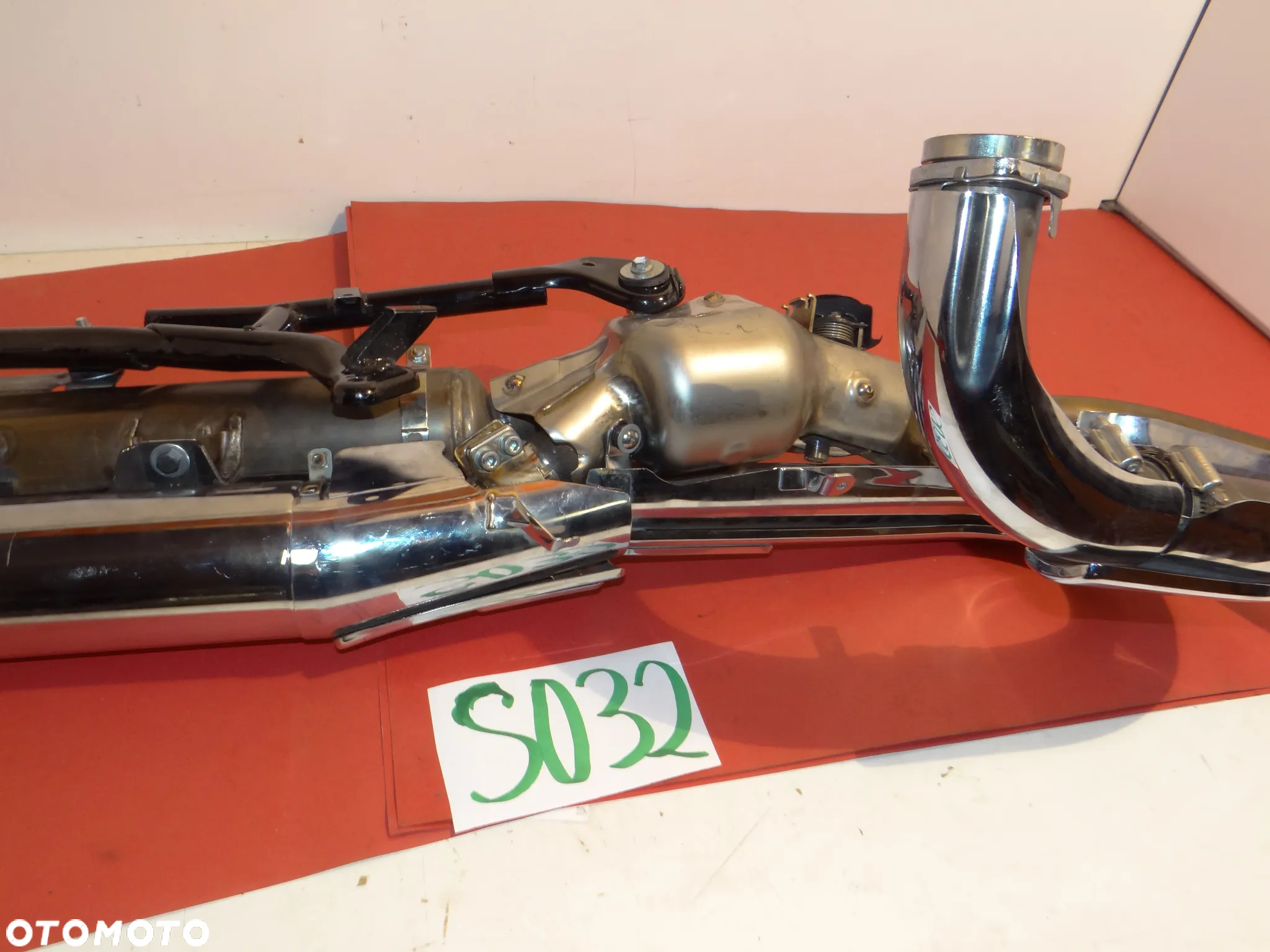 SUZUKI VZ VZR 1800 CAN VZ1800 Intruder M109R TŁUMIK WYDECH CAN X48G3X SUZ2VZ1800 USZKODZONY S032 - 21