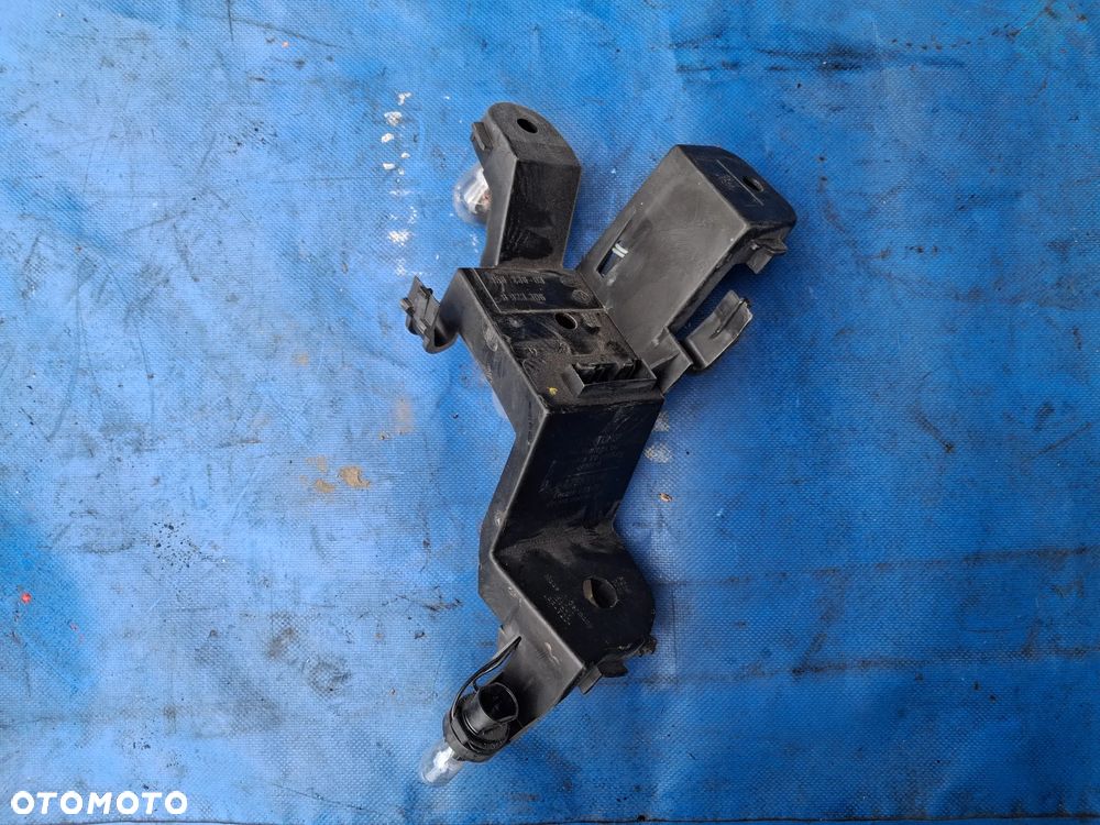 BMW E60 E61 sedan Wkład lampy oprawka gniazdo mocowanie żarówek prawy tył prawa tylna ORYGINAŁ - 2