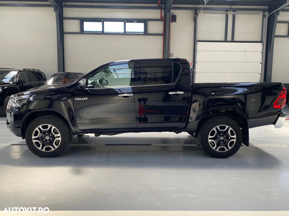 Toyota Hilux 2.8D 204CP 4x4 Double Cab AT MHEV Invincible - 7