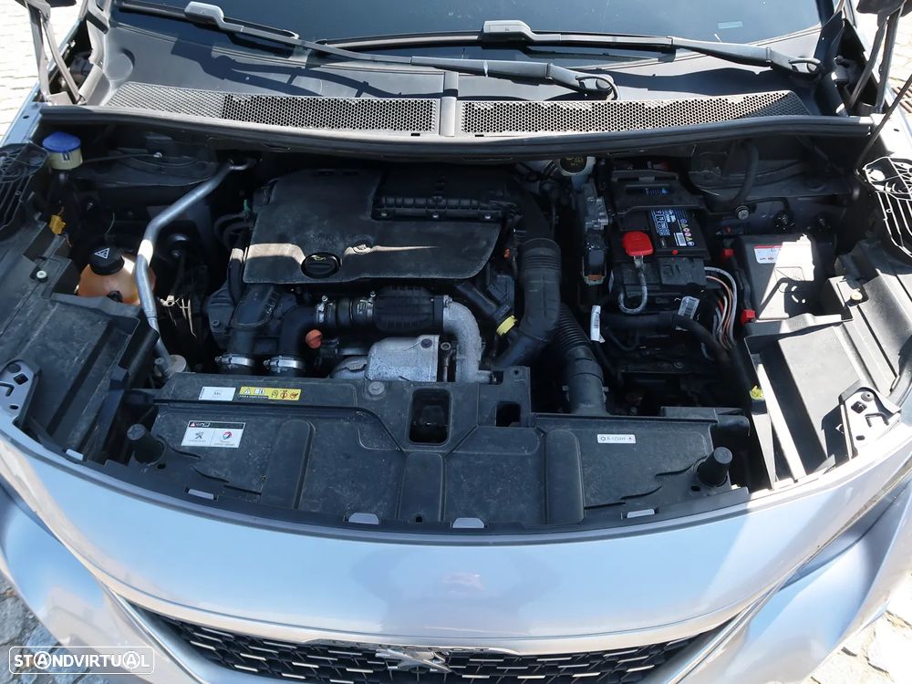 Peugeot 5008 1.6 BlueHDi GT Line EAT6 - 24