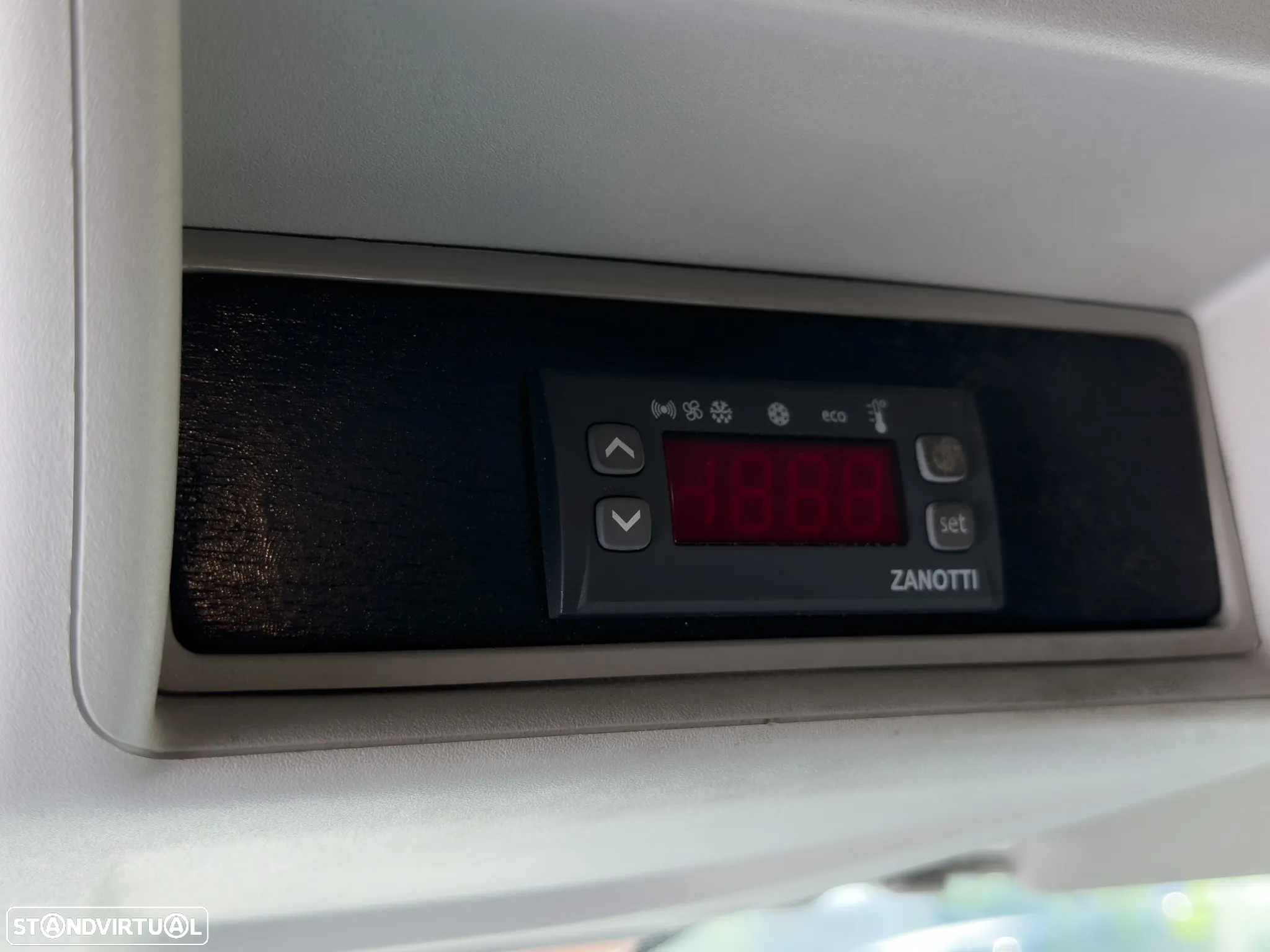 Ford Transit Custom (C/frio) - 14