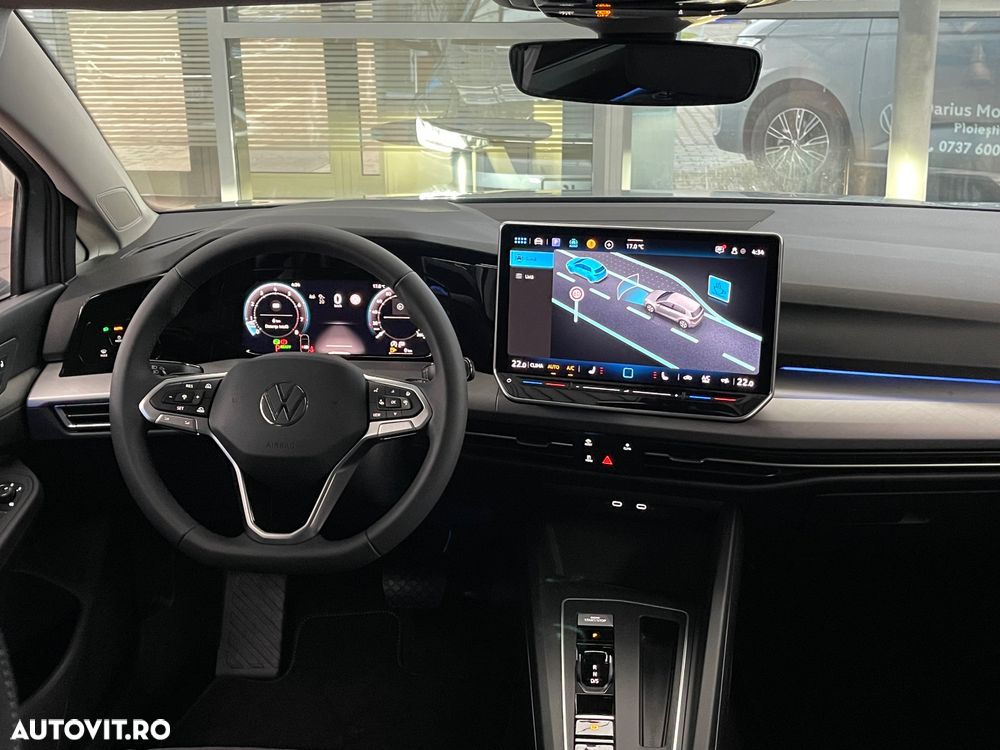 Volkswagen Golf 1.5 eTSI DSG MHEV Life - 32