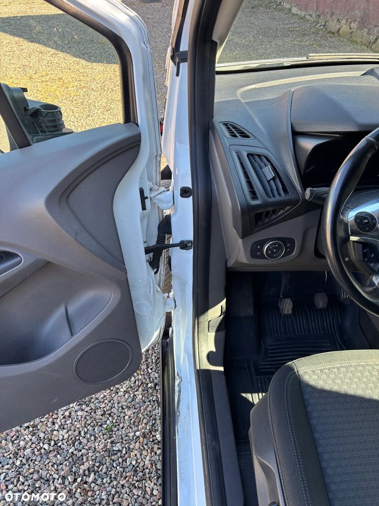 Ford TRANSIT CONNECT - 24