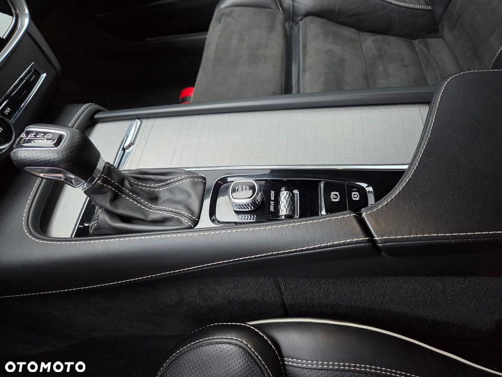 Volvo V90 - 17