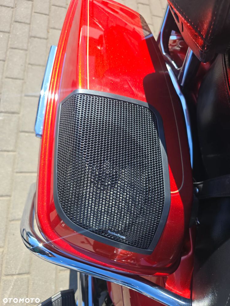 Harley-Davidson FLHTCU Ultra - 28