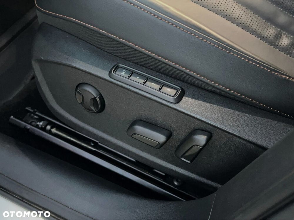 Cupra Formentor 1.4 e-Hybrid DSG - 19