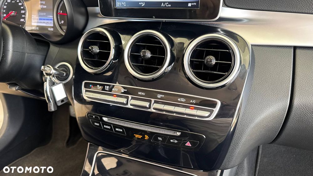 Mercedes-Benz Klasa C 180 (BlueTEC) d - 38