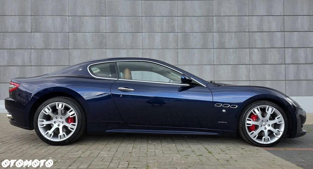 Maserati GranTurismo S Automat - 4