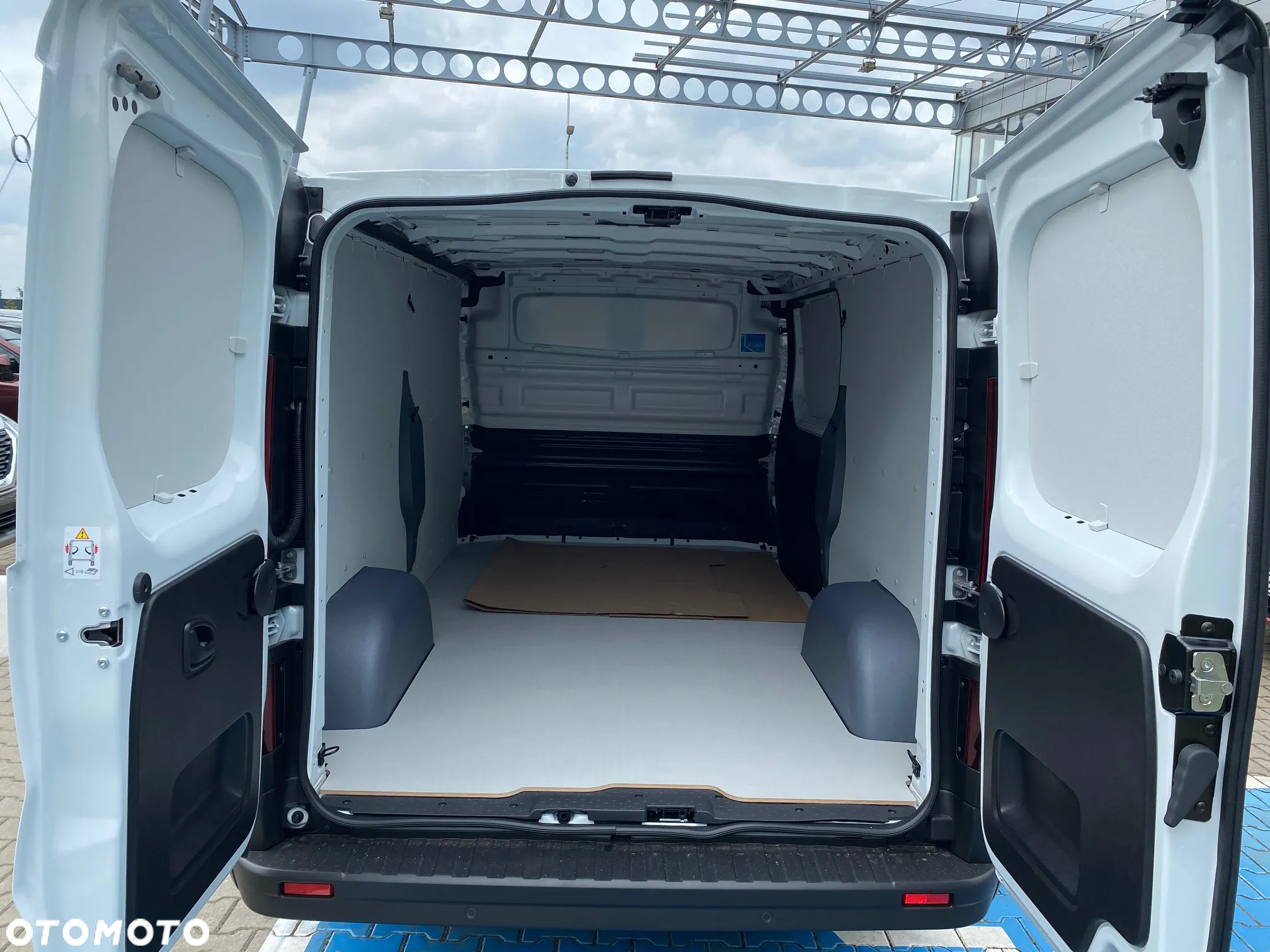 Nissan PRIMASTAR - 10