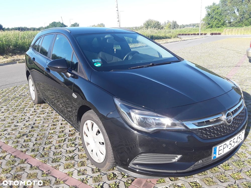 Opel Astra IV 1.6 CDTI Cosmo - 1