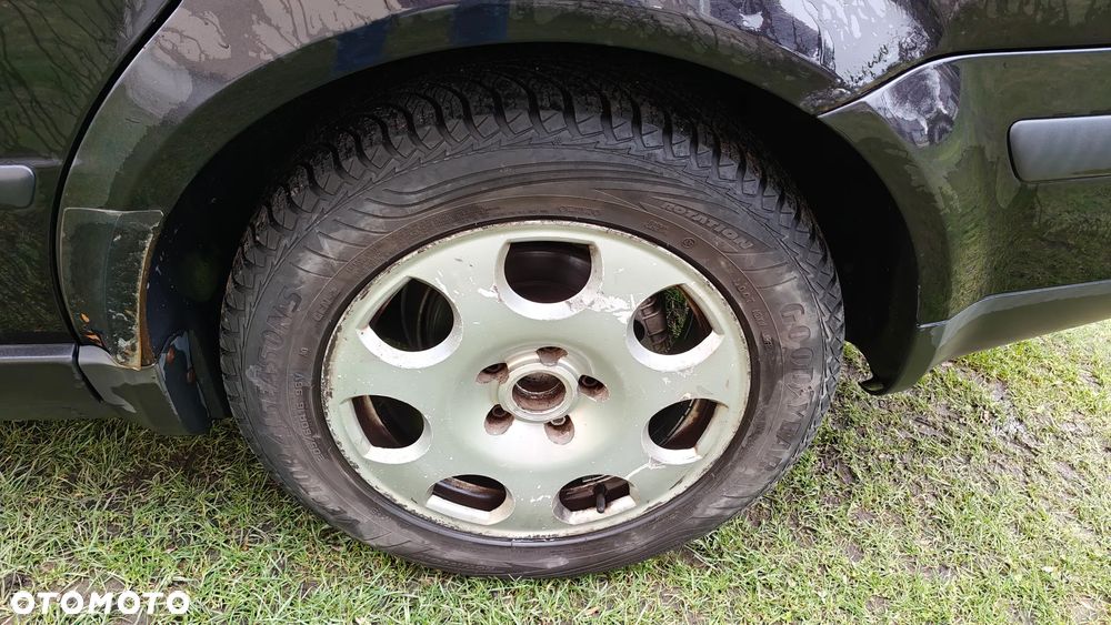 Volkswagen Passat 1.9 TDI - 9