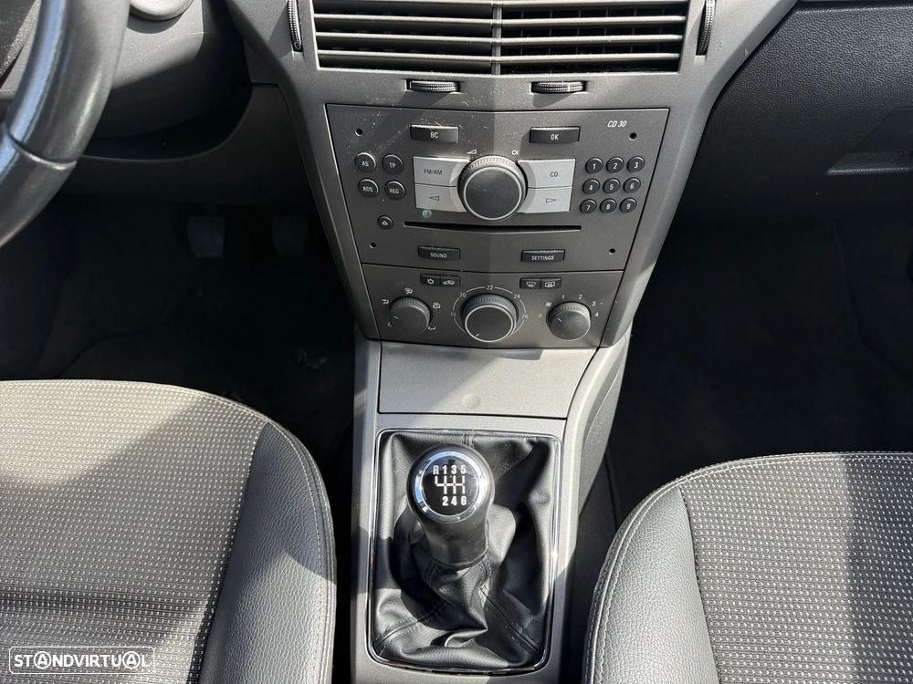 Opel Astra 1.3 CDTI Cosmo - 11