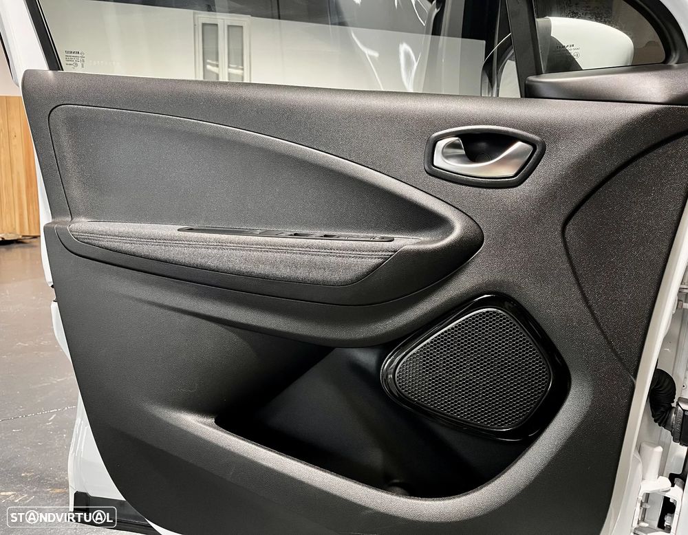 Renault Zoe (c/ Bateria) Limited 50 - 17