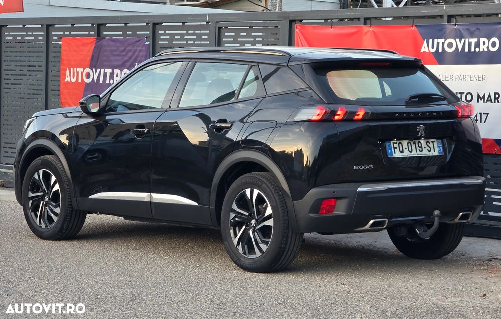 Peugeot 2008 PureTech 130 EAT8 GT - 8
