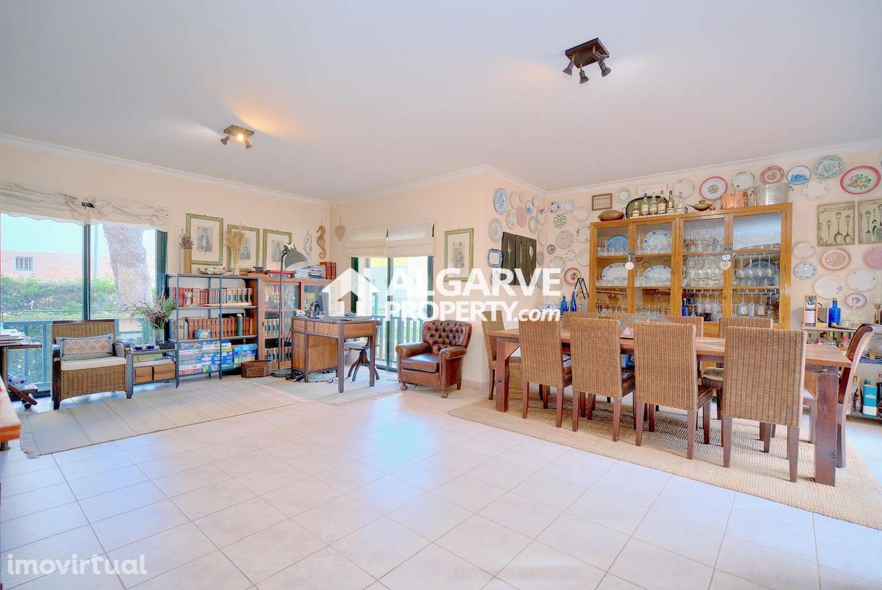 Fabuloso apartamento T4 Duplex junto ao Golfe em Vilamoura, Algarve - Grande imagem: 2/44