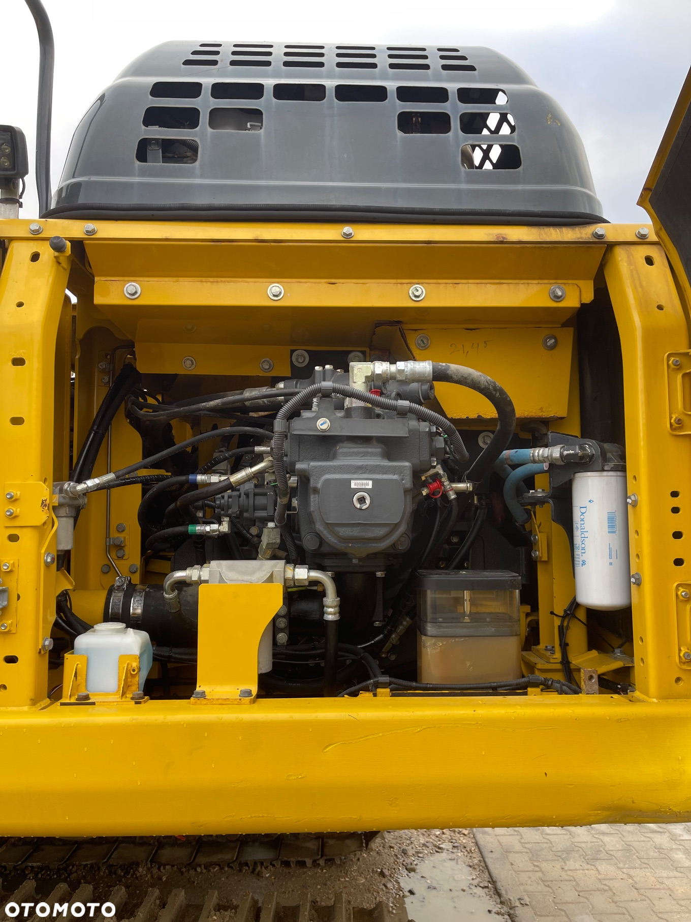 Komatsu HB 365LC - 9