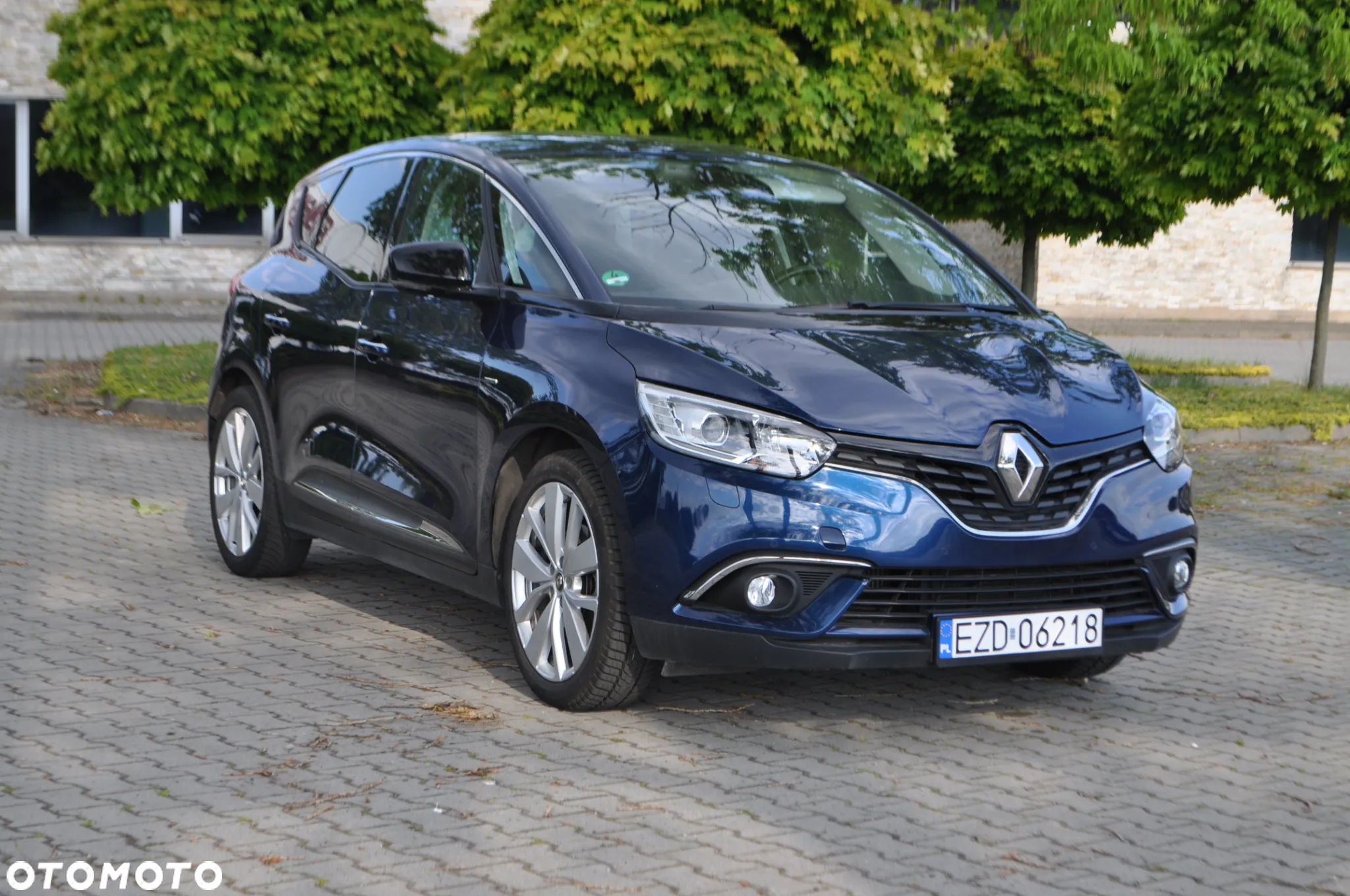 Renault Scenic TCe 140 GPF LIMITED - 4