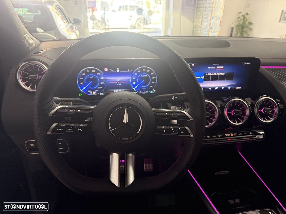 Mercedes-Benz EQA 250+ AMG Line - 12