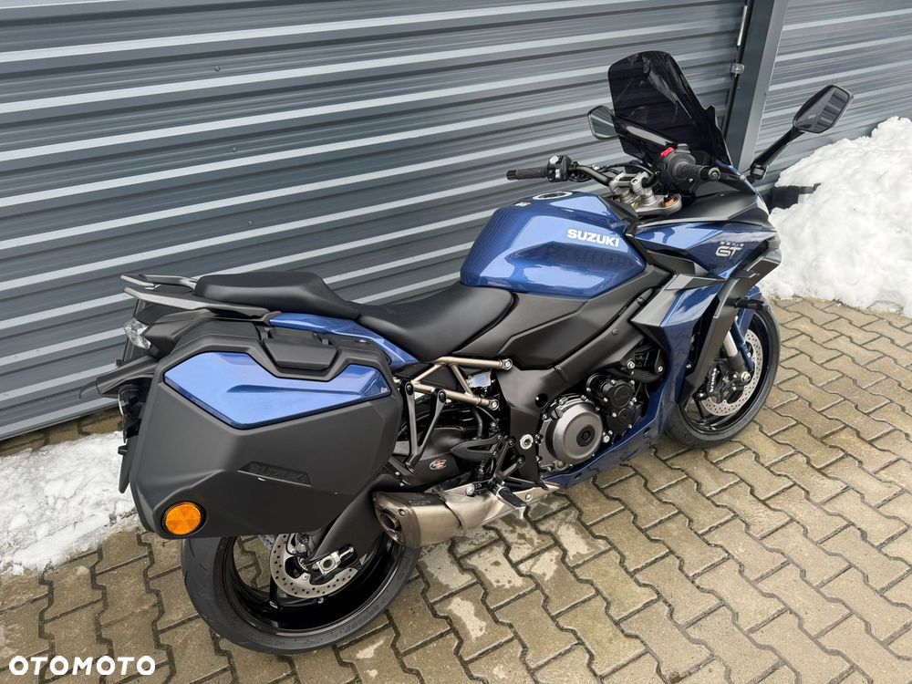 Suzuki GSX - 5