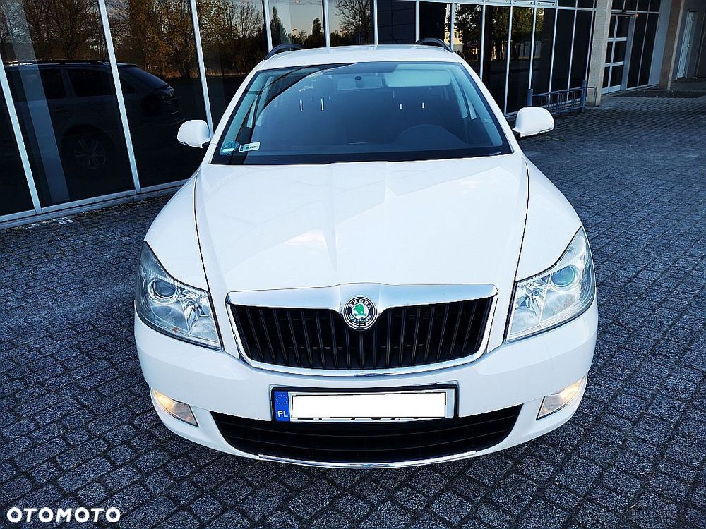 Skoda Octavia 1.6 TDI DPF FAMILY - 10