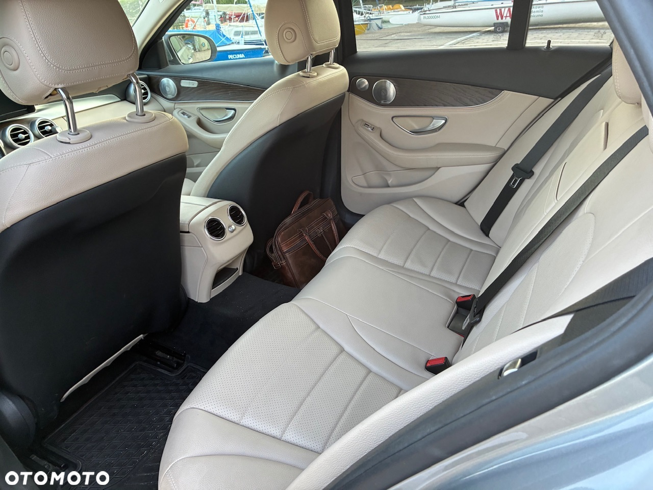 Mercedes-Benz Klasa C 250 7G-TRONIC - 11