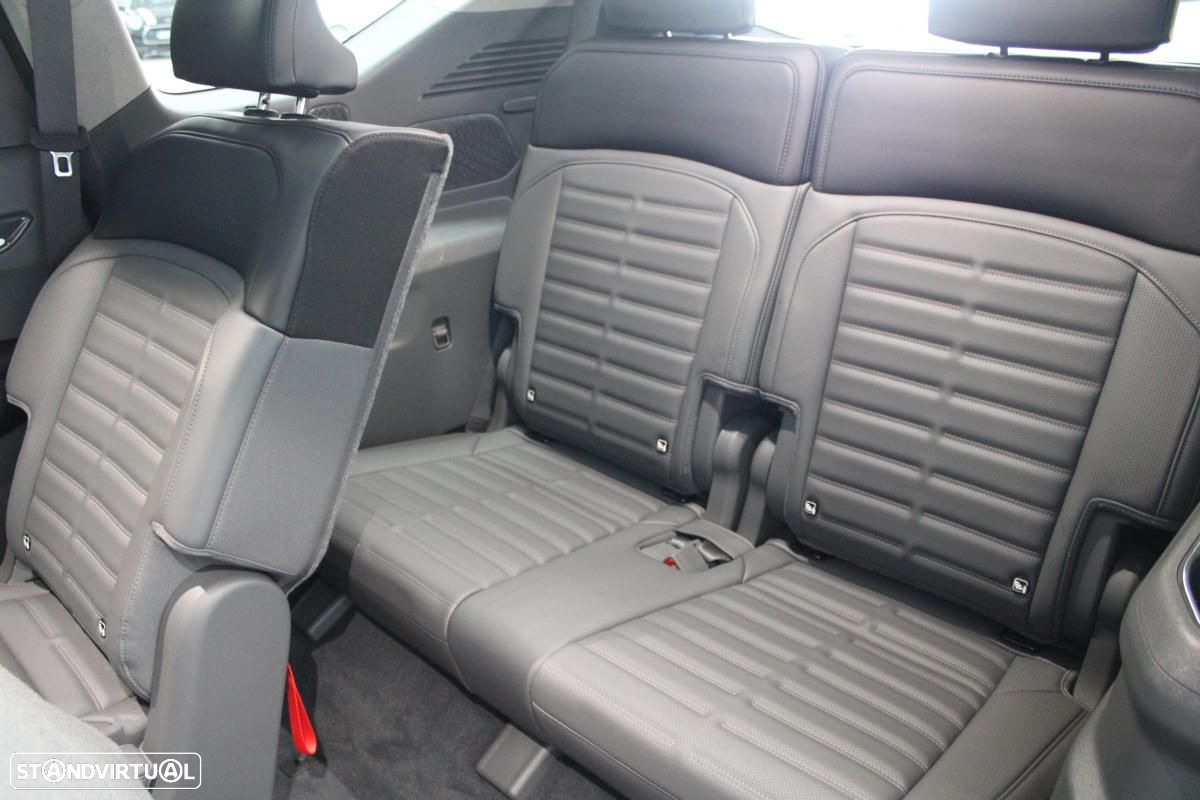 Kia EV9 98.8 kWh 1st Edition - 32
