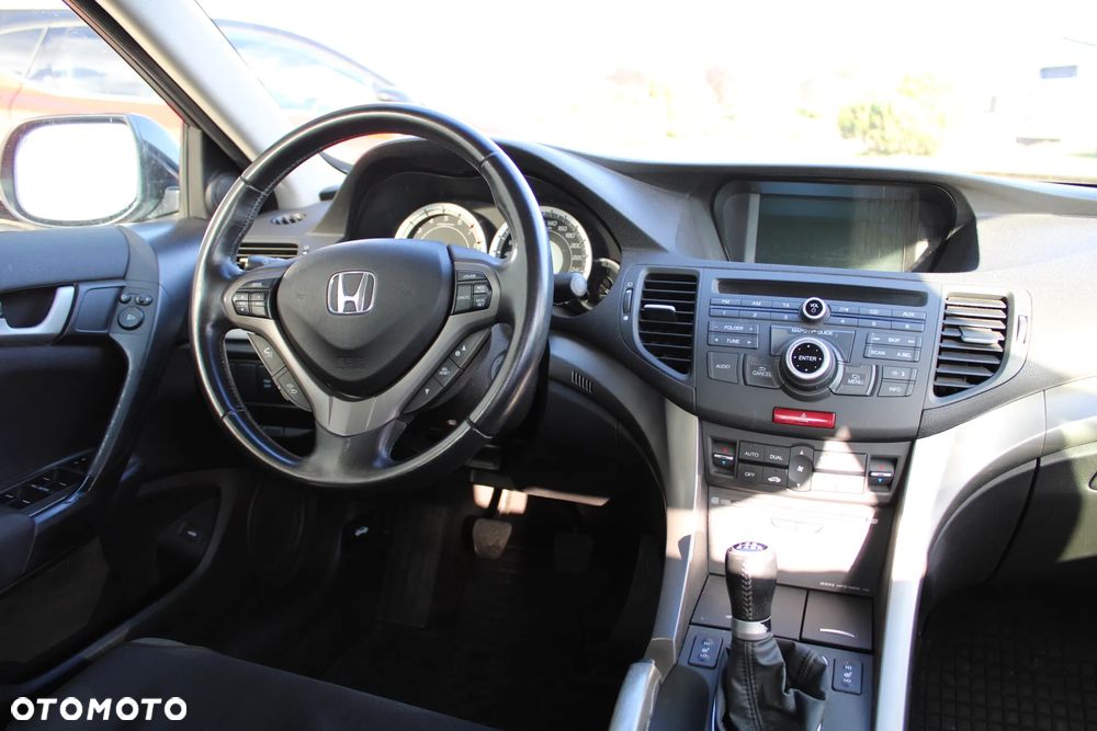 Honda Accord 2.0 Elegance Nav - 16