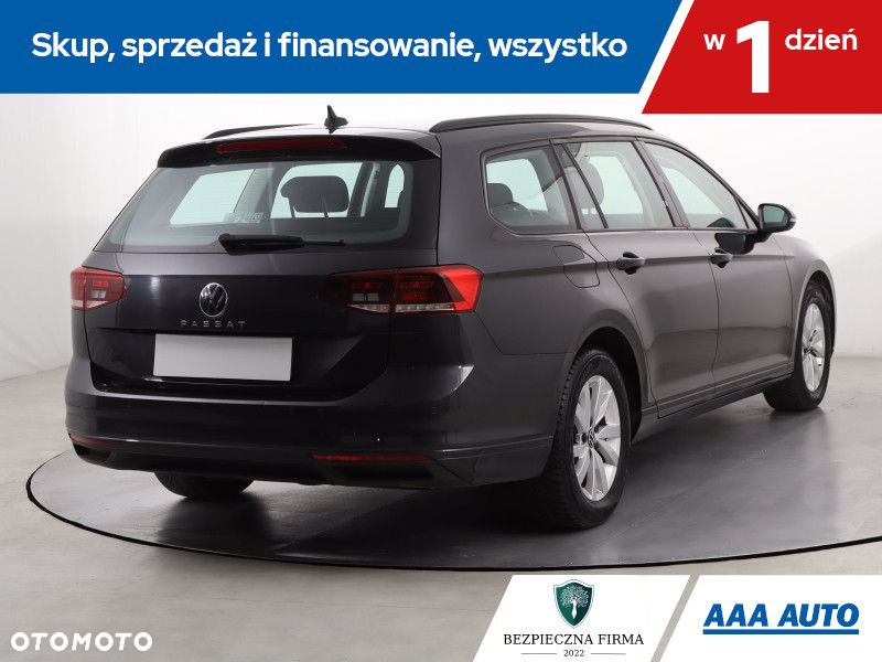 Volkswagen Passat - 6