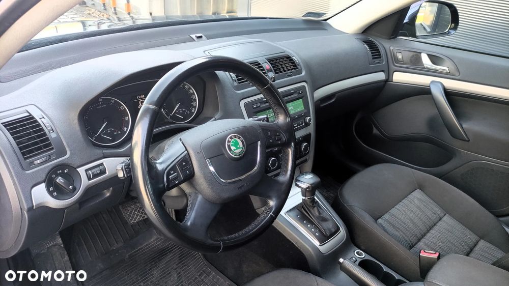 Skoda Octavia 1.4 TSI Elegance DSG - 9