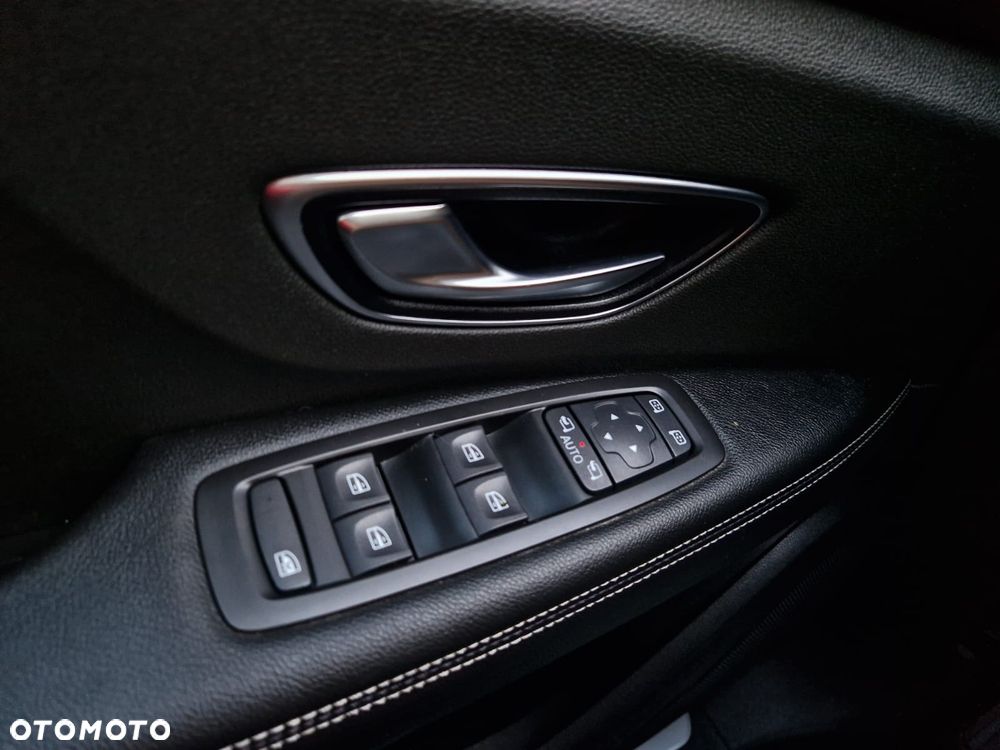 Renault Scenic - 26