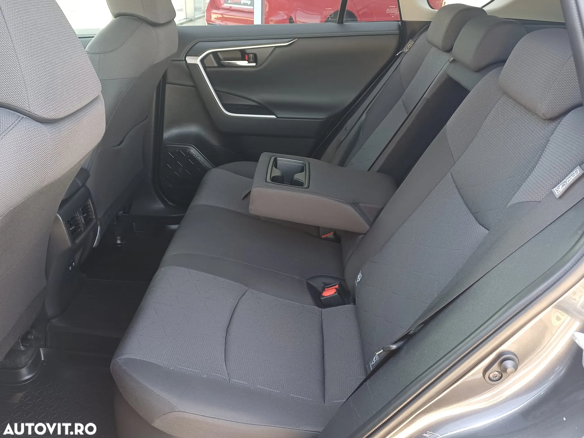 Toyota RAV4 2.5 Hybrid VVT-iE 4x2 Dynamic - 8