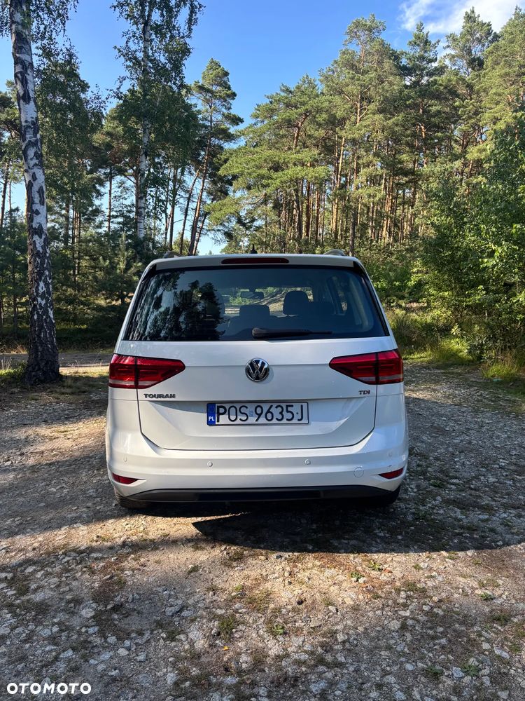 Volkswagen Touran - 5