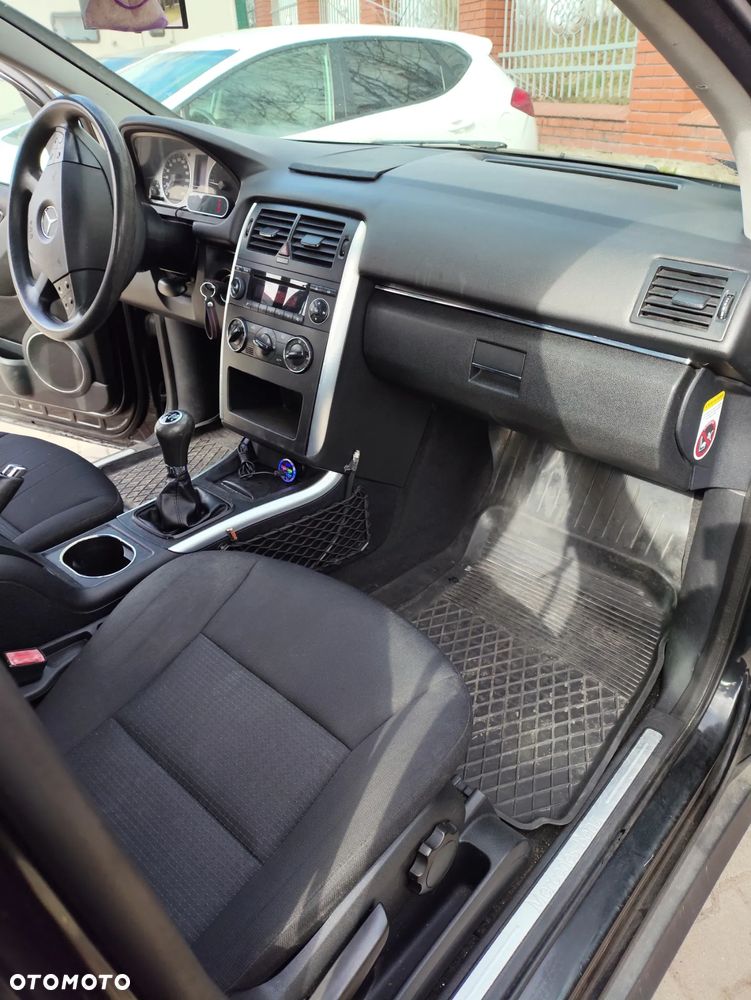 Mercedes-Benz Klasa B - 28