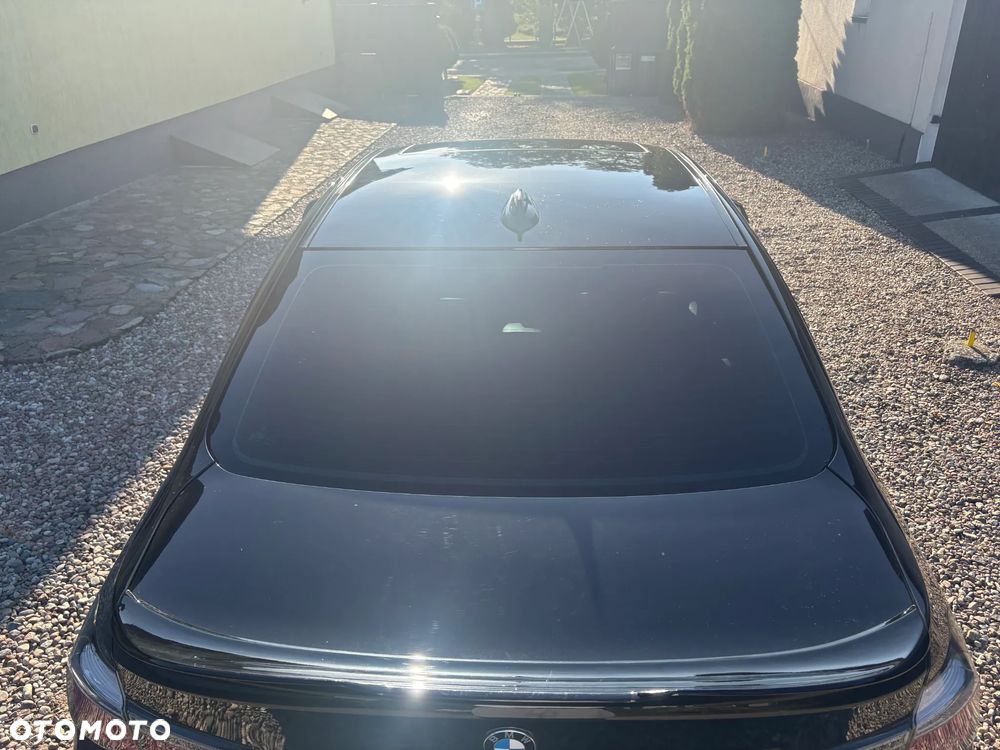 BMW Seria 3 335i Luxury Line - 12