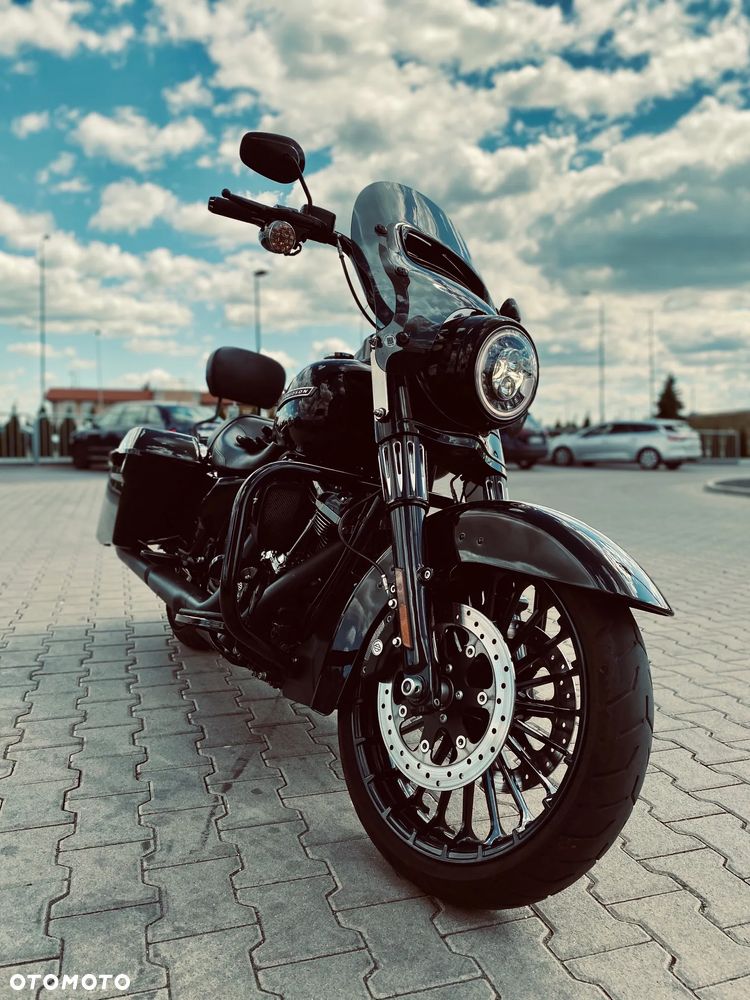 Harley-Davidson Touring Road King - 2