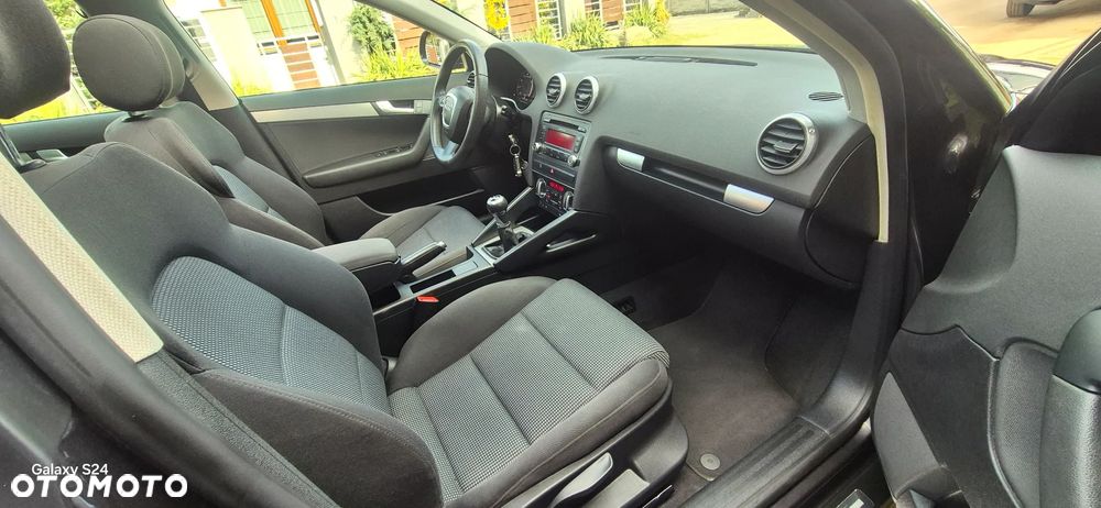 Audi A3 Sportback 1.6 Attraction - 17