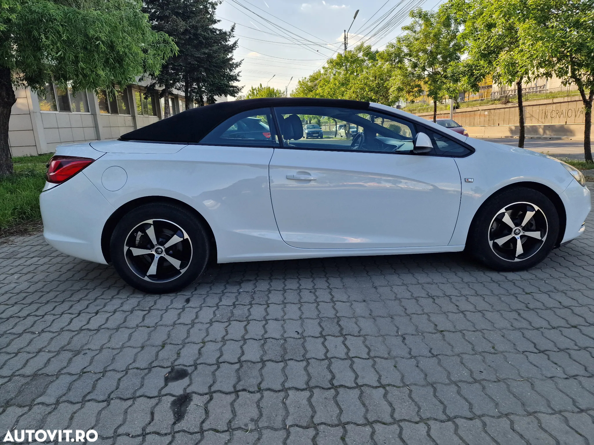 Opel Cascada 2.0 CDTI ECOTEC Start/Stop Cabriolet - 6