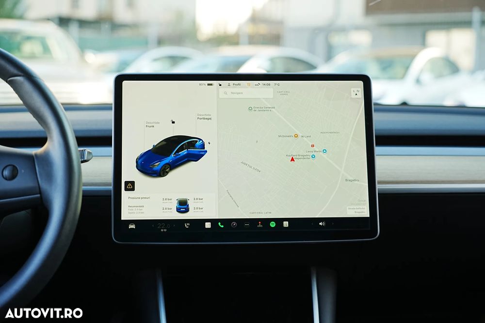 Tesla Model 3 Langstreckenbatterie Allradantrieb Dual Motor - 18