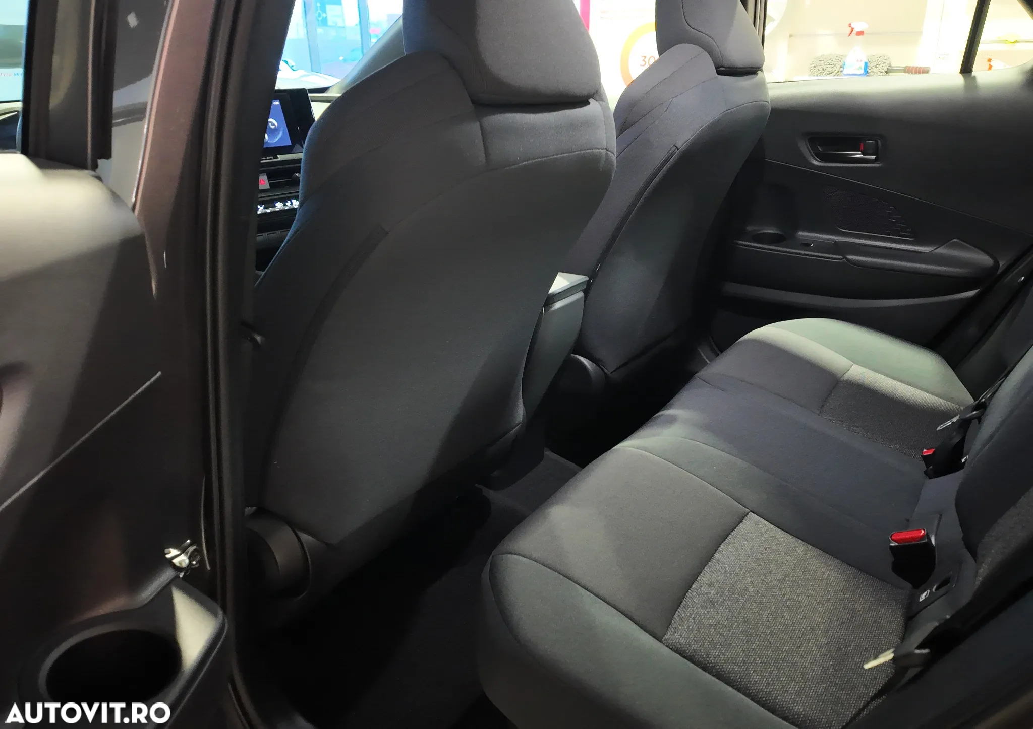 Toyota C-HR 1.8 HEV 140 CP 4x2 CVT Active - 21