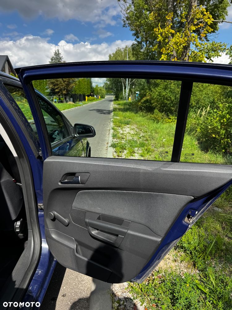 Opel Astra 1.4 Essentia - 14