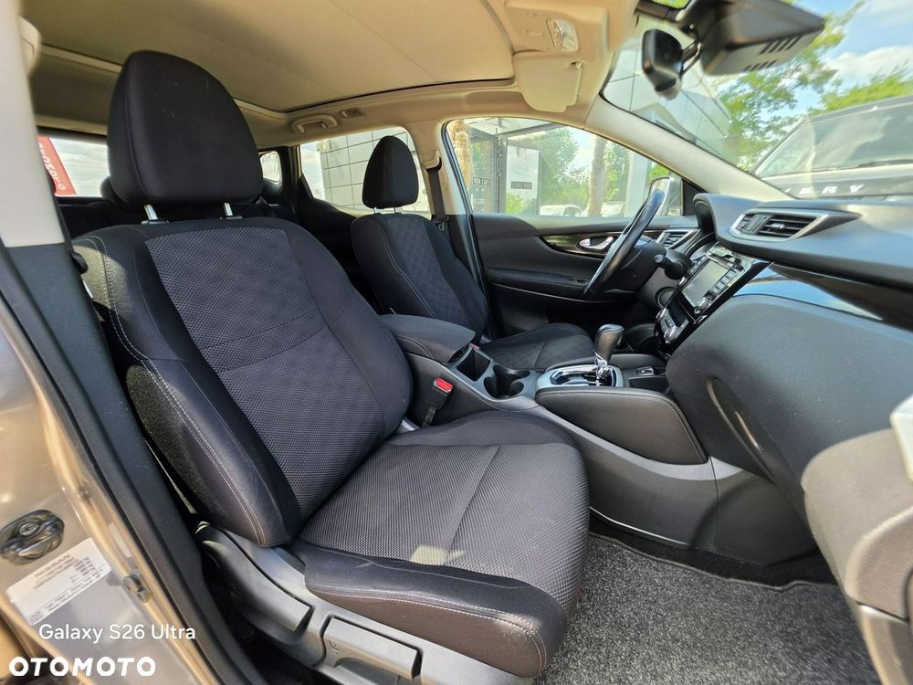 Nissan Qashqai 1.2 DIG-T Xtronic N-Connecta - 31