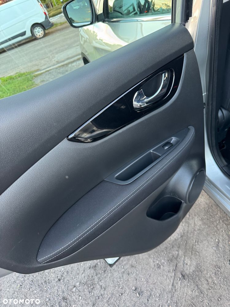 Nissan Qashqai - 14