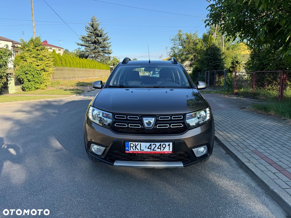 Dacia Sandero 0.9 TCe SL Celebration S&S - 32