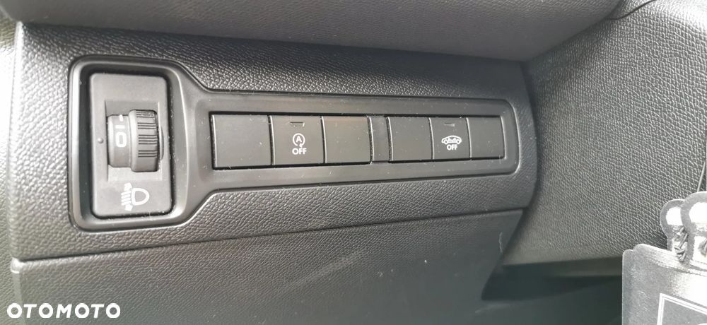 Peugeot 308 SW 1.5 BlueHDi Active S&S - 17