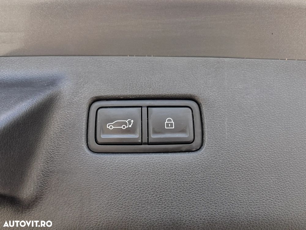 Hyundai Santa Fe - 39