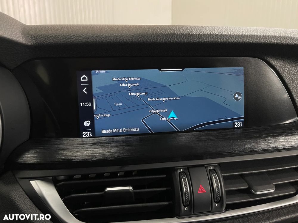 Alfa Romeo Stelvio 2.2 Diesel 16V AT8 Q4 Business - 13