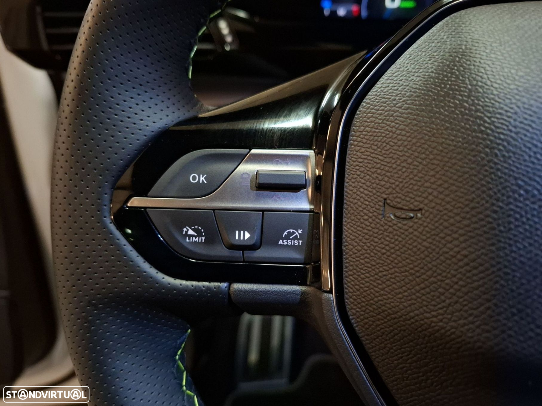 Peugeot 408 1.6 Hybrid GT e-EAT8 - 16