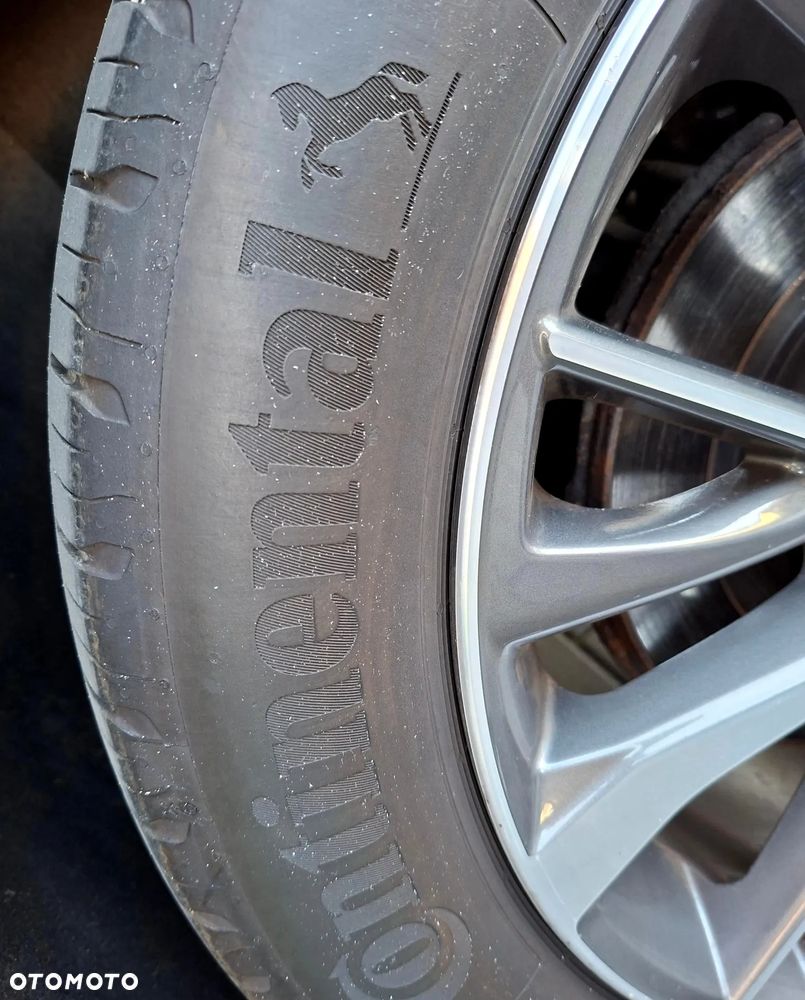Toyota Avensis 1.8 Premium MS - 37