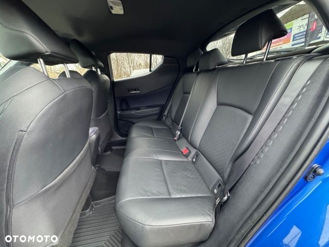 Toyota C-HR 1.8 Hybrid Neon Lime powered by JBL - 24