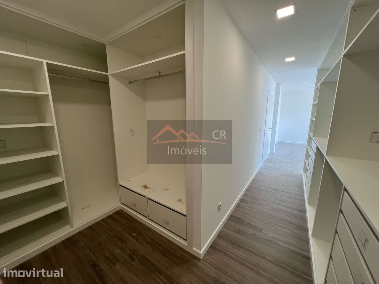 Moradia V3 Nova - Garagem - Corroios - Grande imagem: 3/8